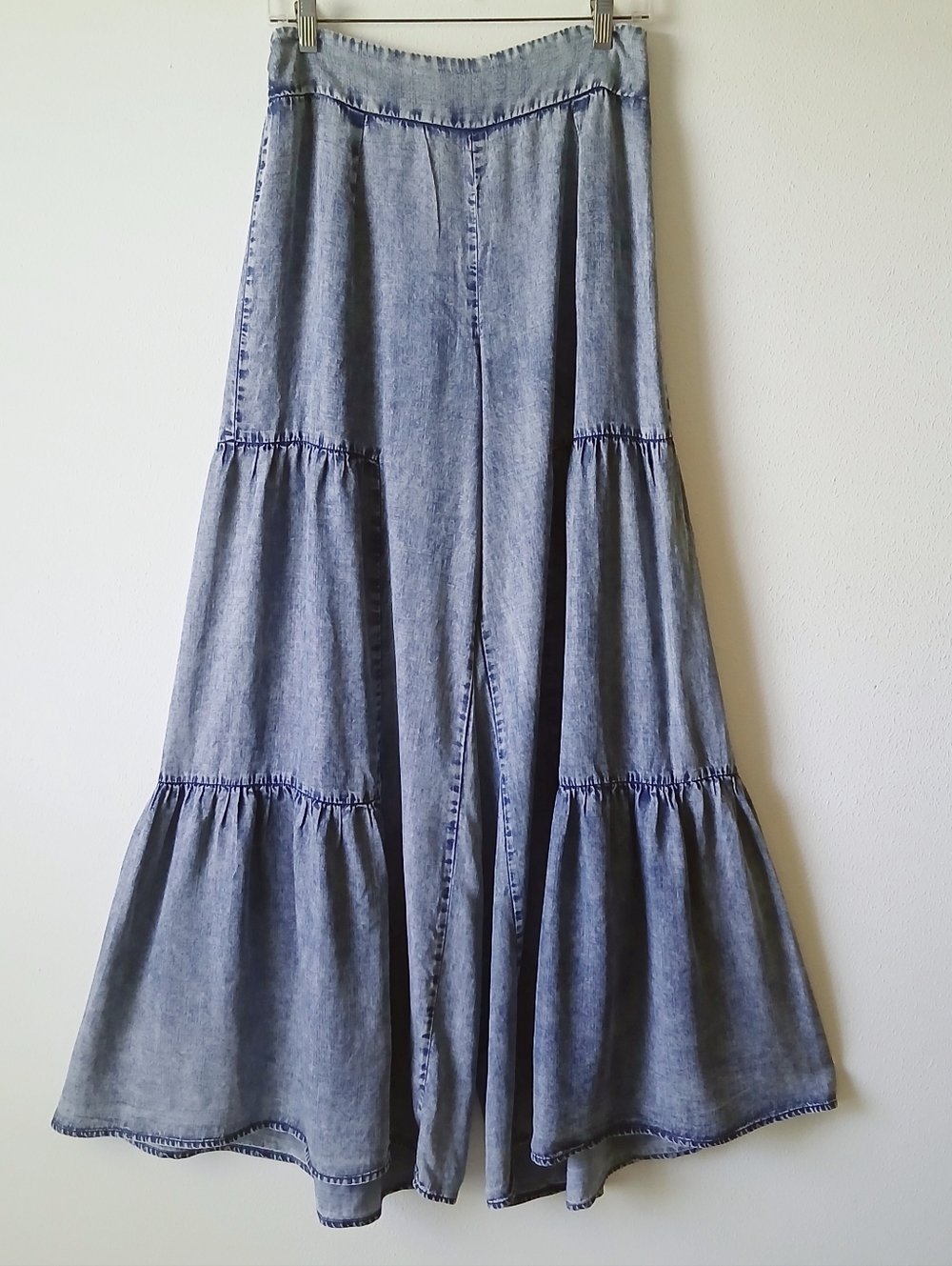 Eesome Blue Tiered Wide Leg Tencel Pants Size Medium Boho Pull -On